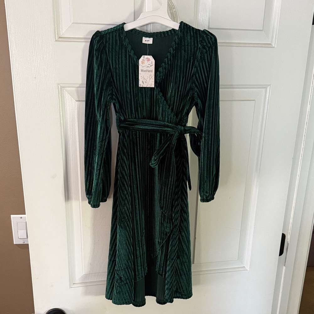 Girls Green Velvet Ribbed Dress
